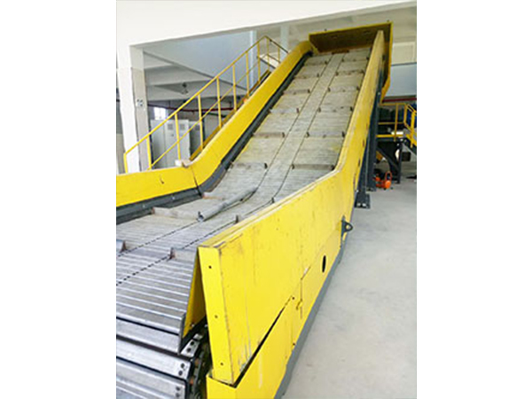 Feeding machine for large decoration waste disposal board